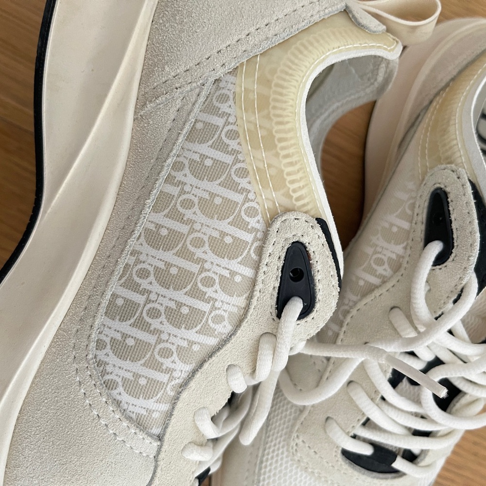 Dior Men's White and Cream Sneakers - Picture 7 of 10
